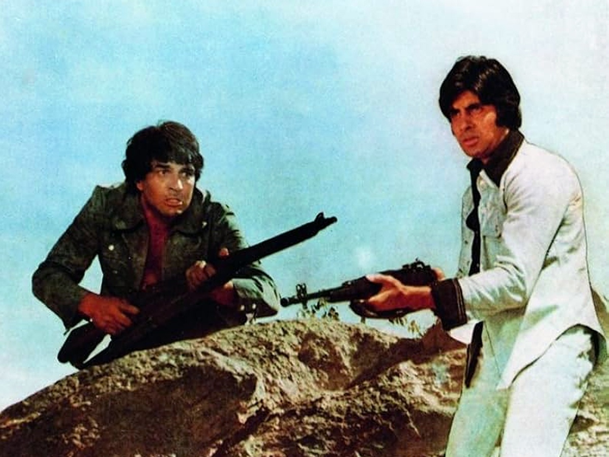 Sholay_20movie_20rare_20pics1_20_289_29.jpg 4