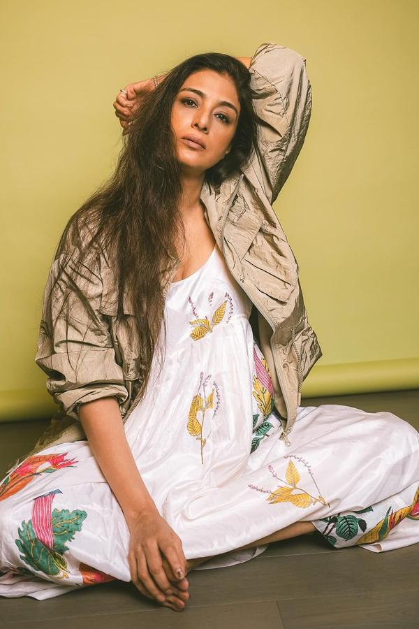 Actress-Tabu-7.jpg 8
