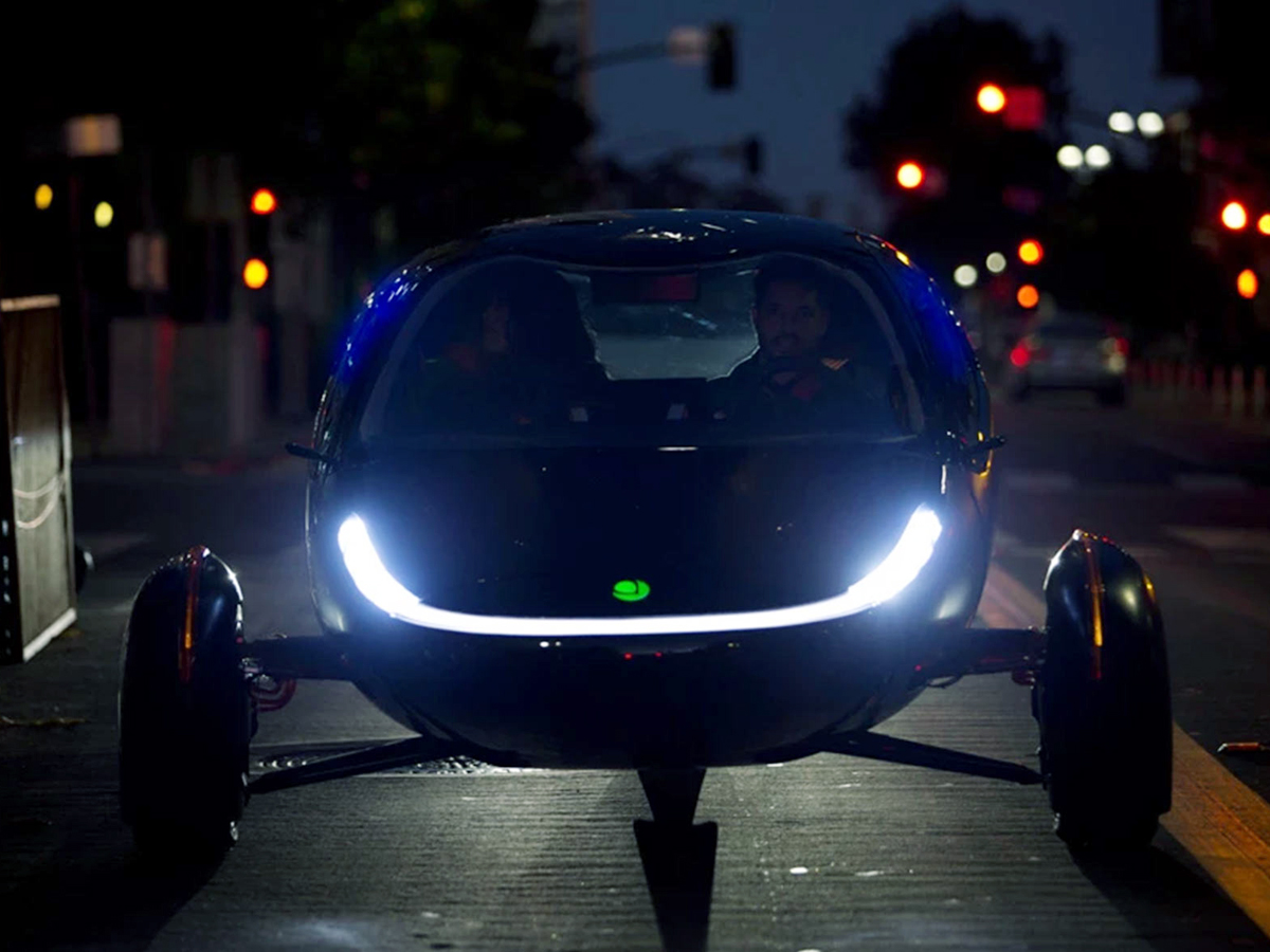 Aptera_20solar-powered_20car15.jpg 16