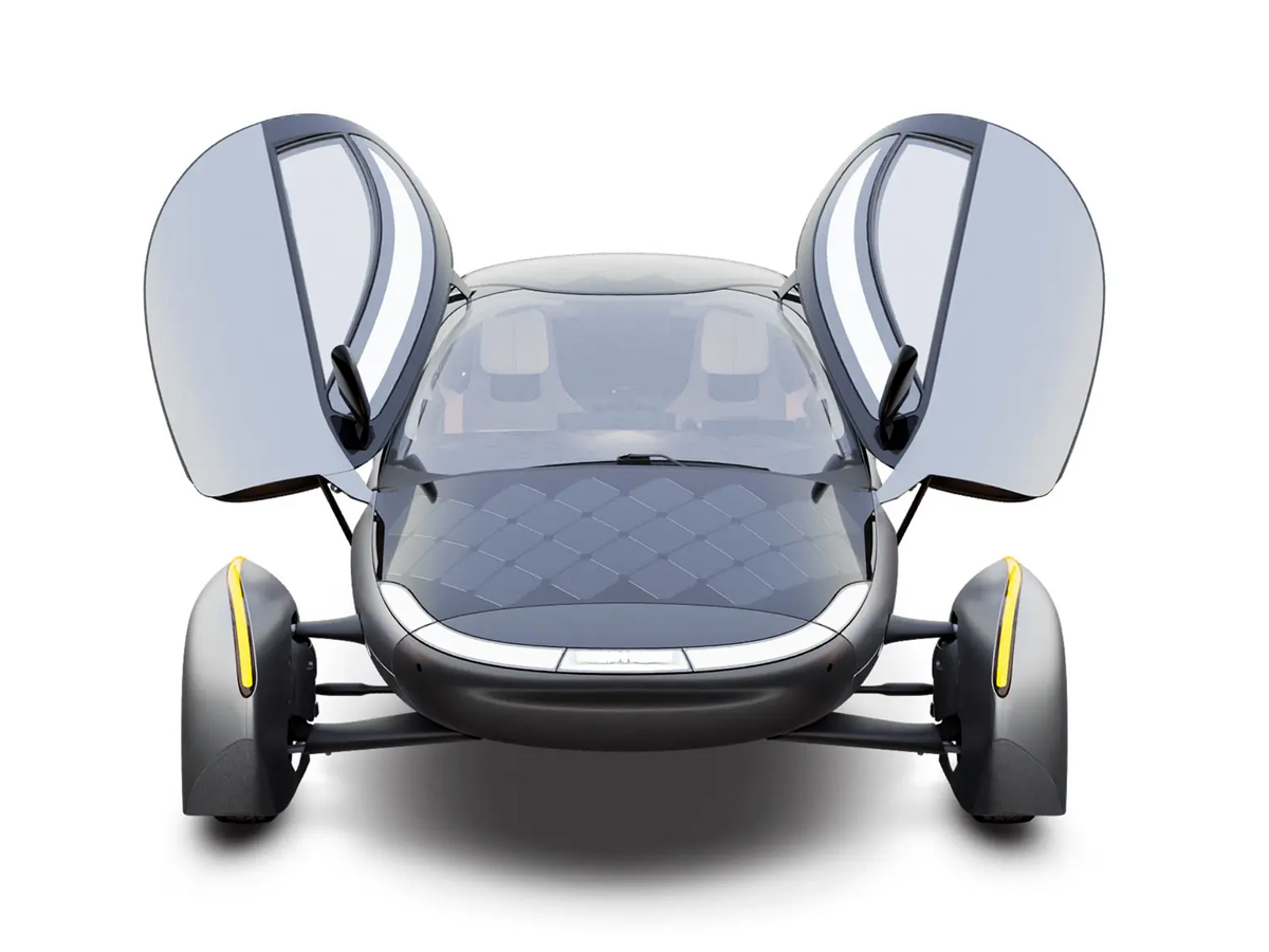 Aptera_20solar-powered_20car3.jpg 4