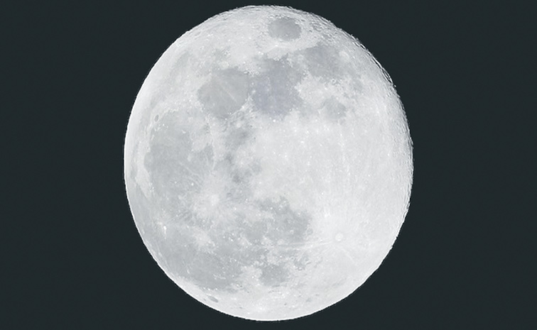 MOON.jpg