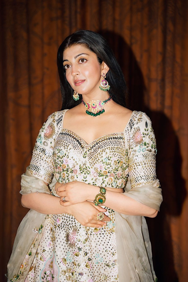 Pranita-Subhash-5.jpg 6