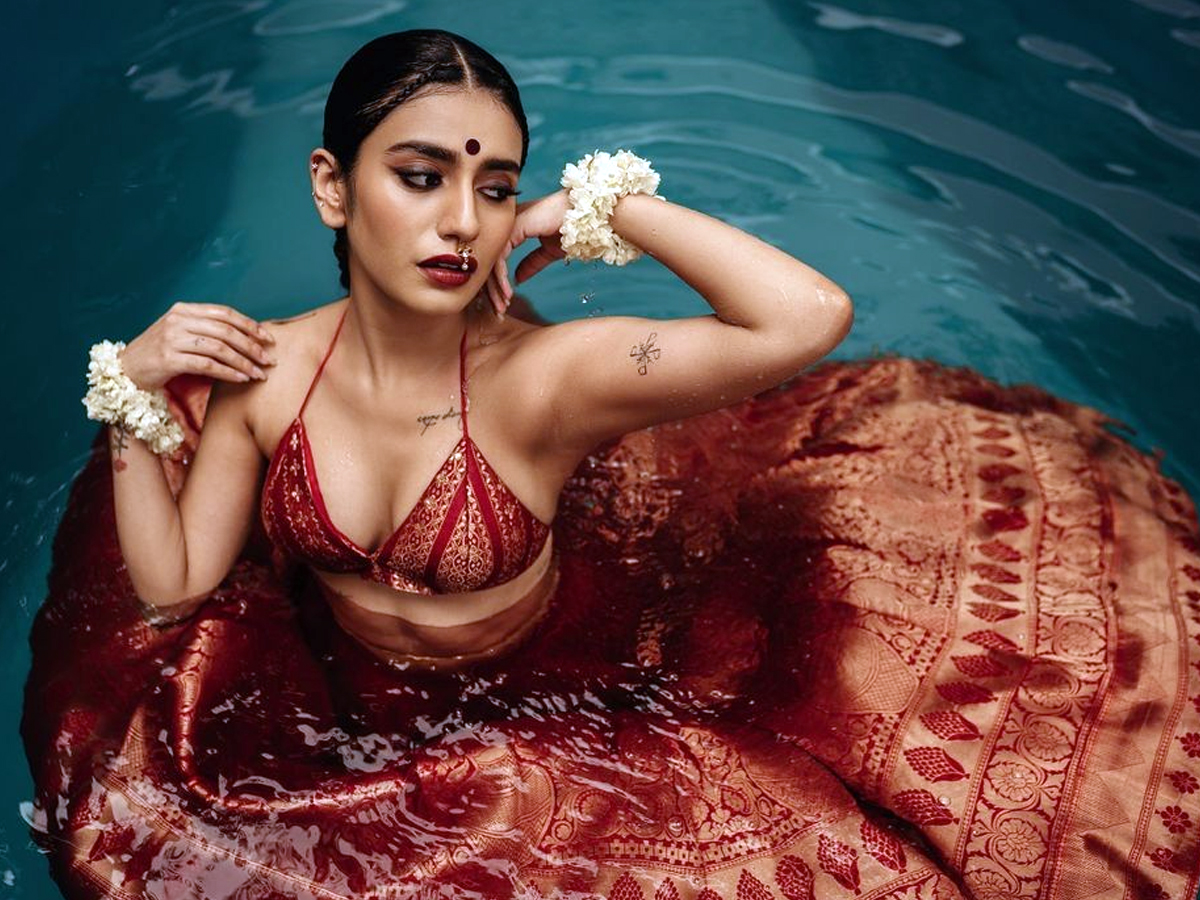 Priya_20prakash_20hot_20photos10.jpg 11