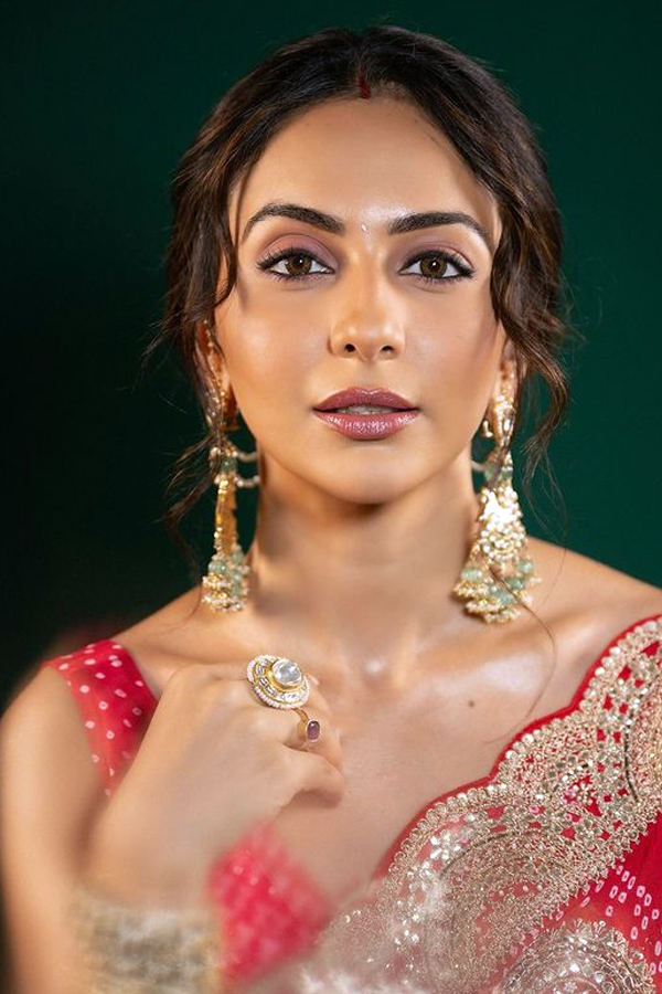 Rakulpreet_20singh12_0.jpg 11