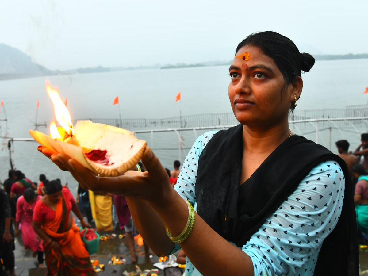Vijayawada-Punnami-Ghat-10.jpg 11