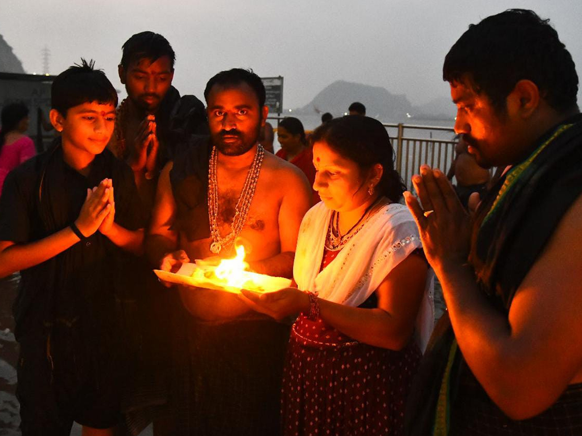 Vijayawada-Punnami-Ghat-15.jpg 16