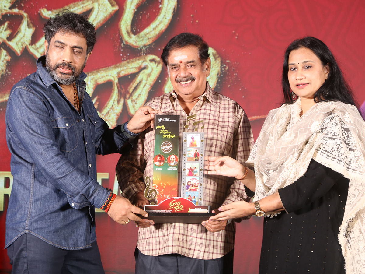 Dhoom_20Dhaam_20Pre_20Release_20Event_20Photos__20_2810_29.jpg 11