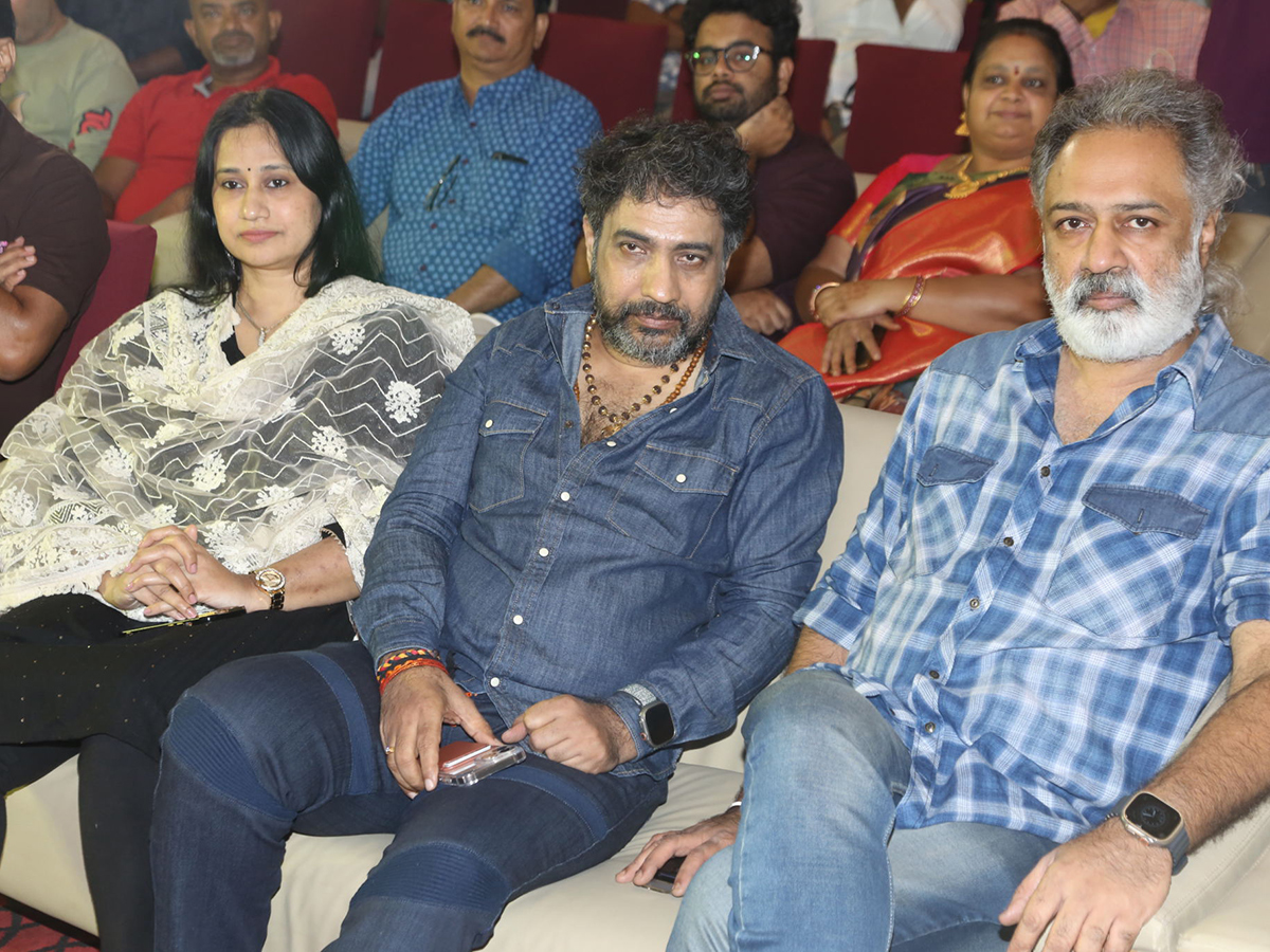 Dhoom_20Dhaam_20Pre_20Release_20Event_20Photos__20_2819_29.jpg 19
