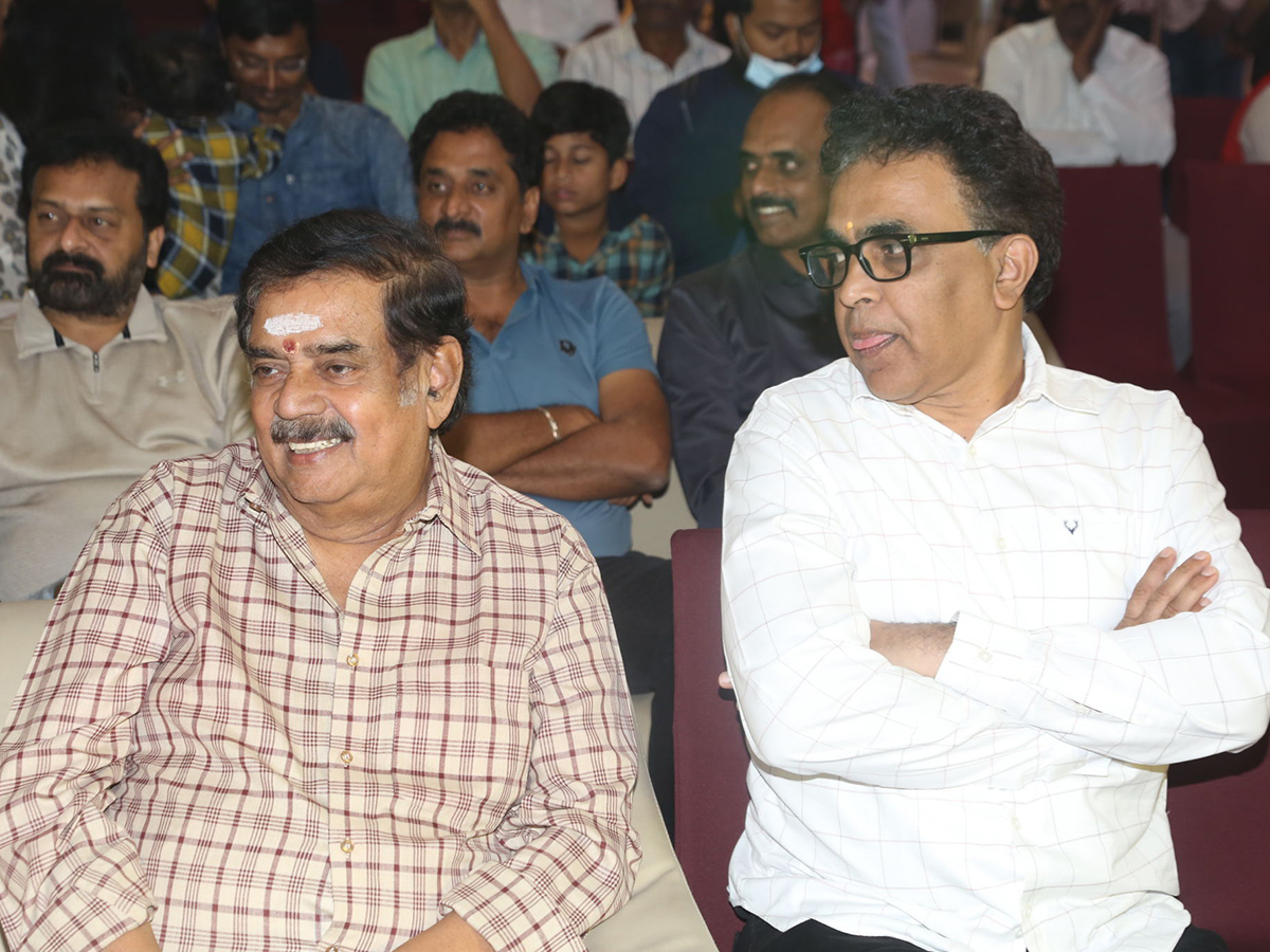 Dhoom_20Dhaam_20Pre_20Release_20Event_20Photos__20_2821_29.jpg 21