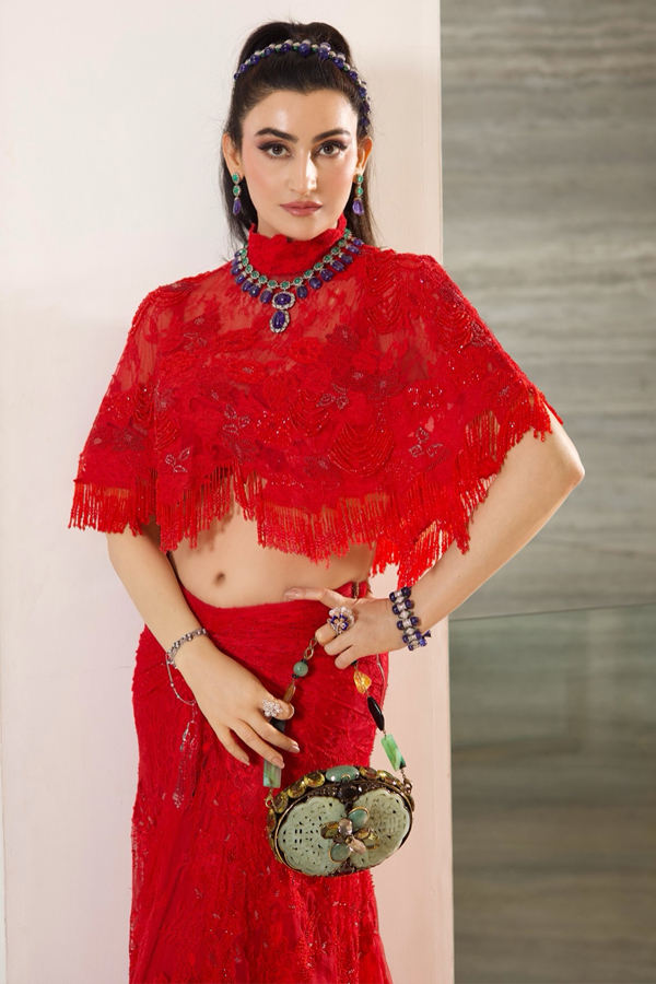 Fashion_20icon-ShaliniPassii-2.jpg 4