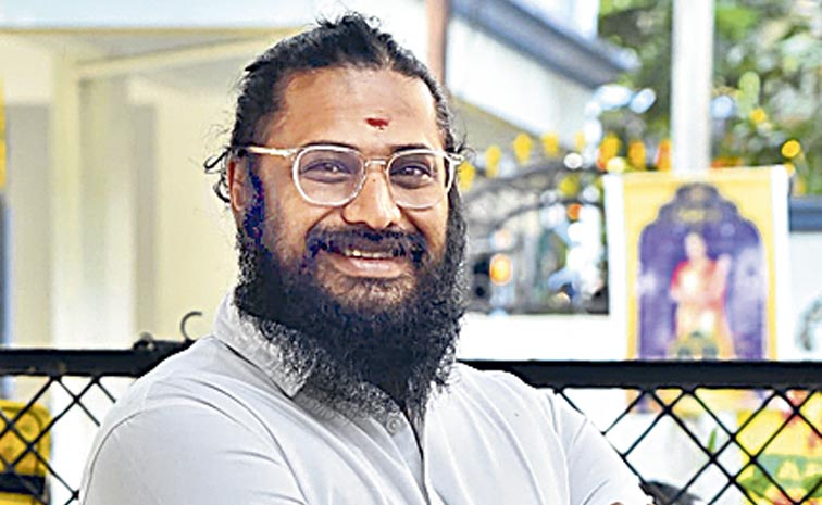 Jathara-Director-Sathis.jpg
