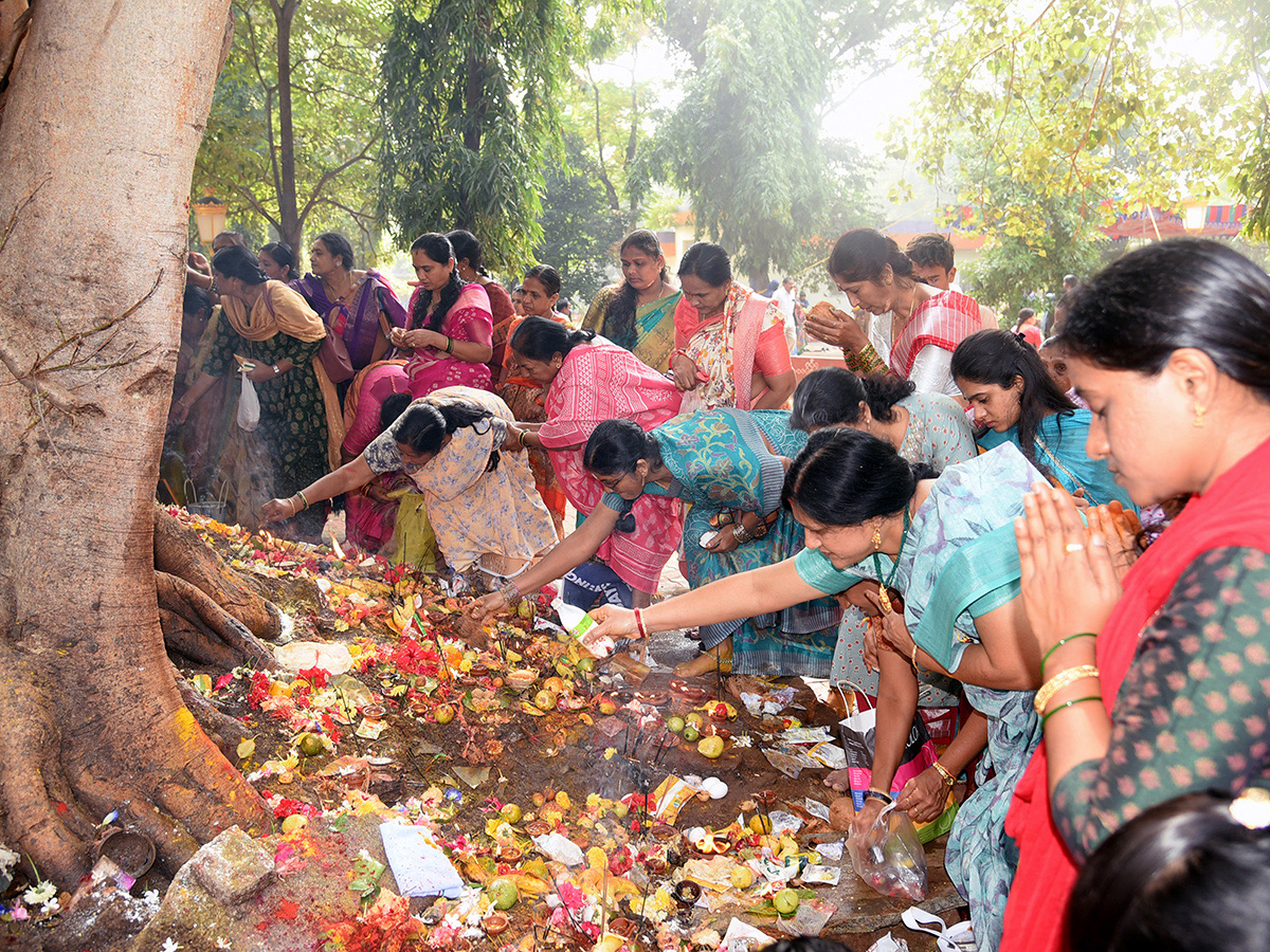 Nagula-Chavithi-2024-Celebrated-in-Telugu-States-Photos_1.jpg 18