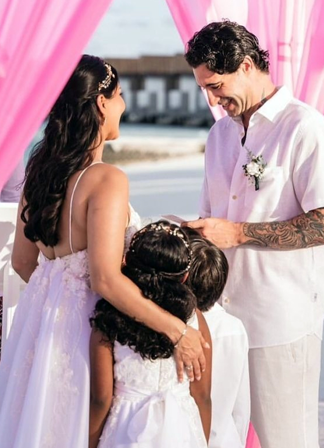Sunnyleone_20marriage_20photos5.jpg 6