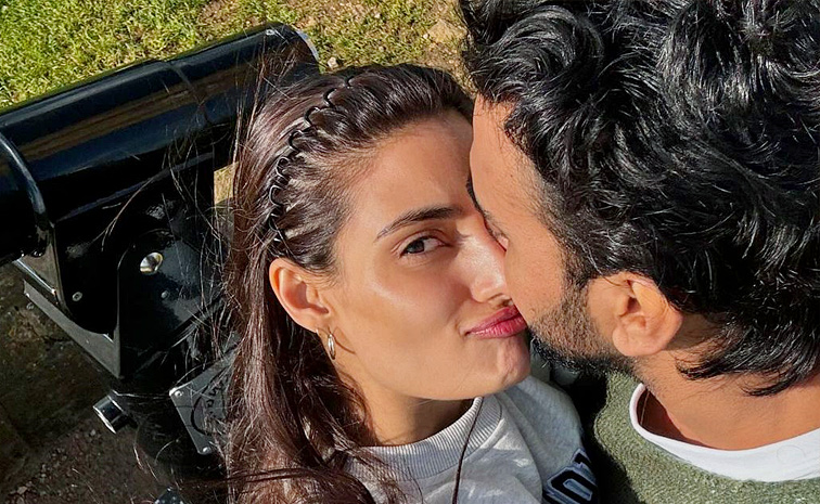 Team_20India_20Crickter_20Kl_20Rahul_20Shared_20Birth_20Wishes_20To_20Wife_20Athiya_20Shetty_20On_20Social_20Media_20_287_29.jpg 8