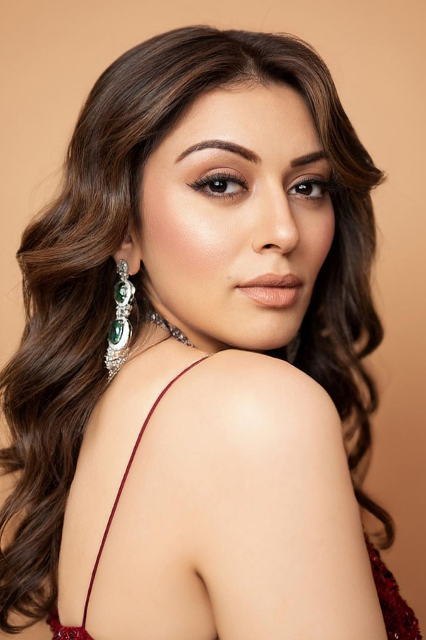 Hansika-Motwani-16.jpg 17