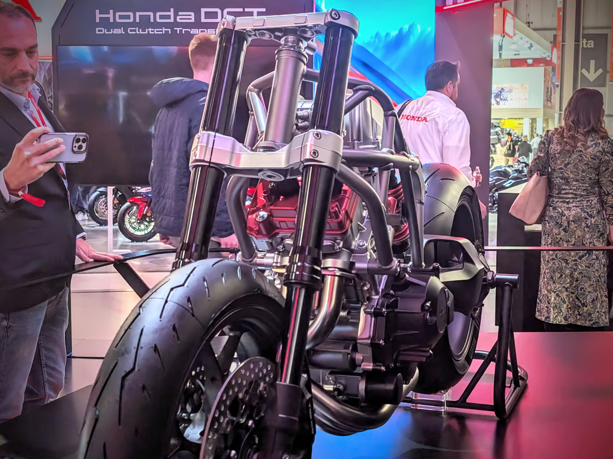 Honda_20dropped_20V3_2010.jpg 11
