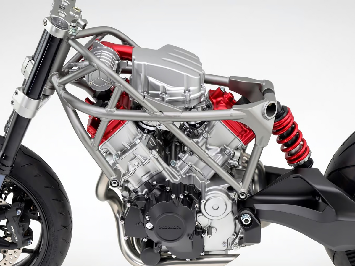 Honda_20dropped_20V3_205.jpg 6