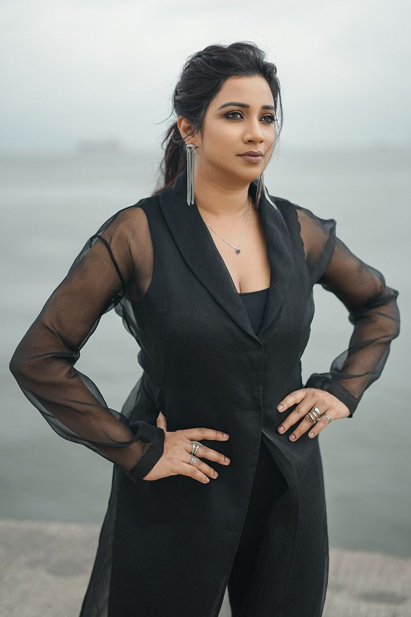 Shreya-Ghoshal-1.jpg 2