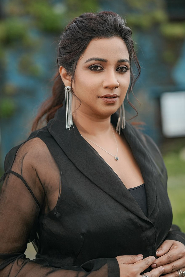 Shreya-Ghoshal-3.jpg 4