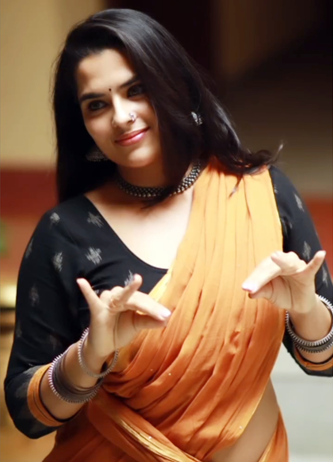 Balagam_20Heroine_20stills12.jpg 13