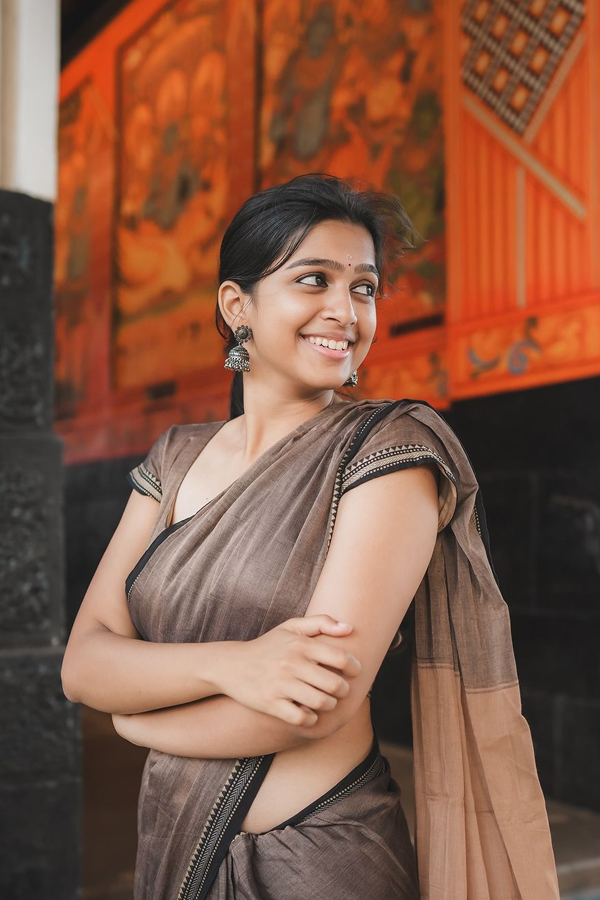 Ananthika-Sanilkumar-11.jpg 12