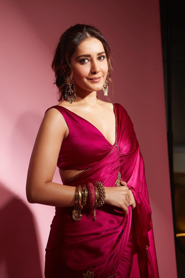 Raashii-Khanna-8.jpg 9