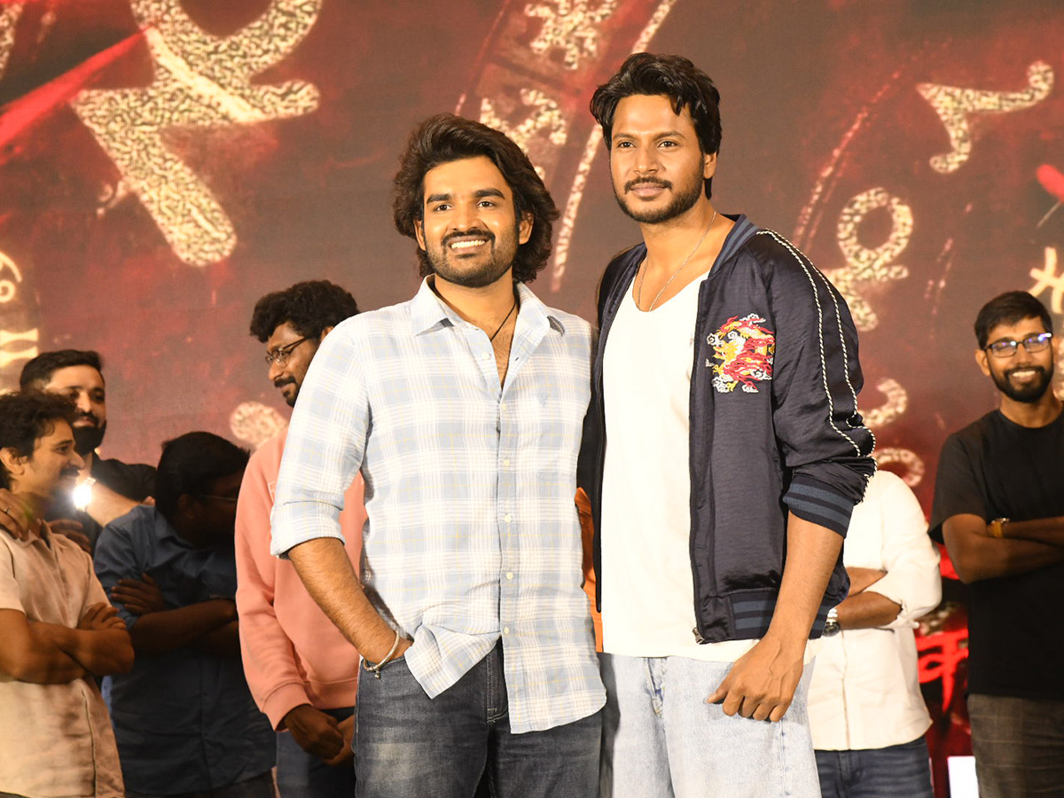 Kiran_20Abbavaram_20Ka_20Movie_20Success_20Celebrations_20Photos__20_287_29.jpg 7