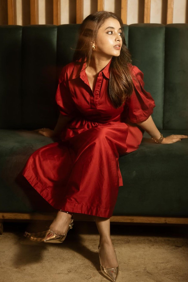 Priyanka-Arul-Mohan-2.jpg 3