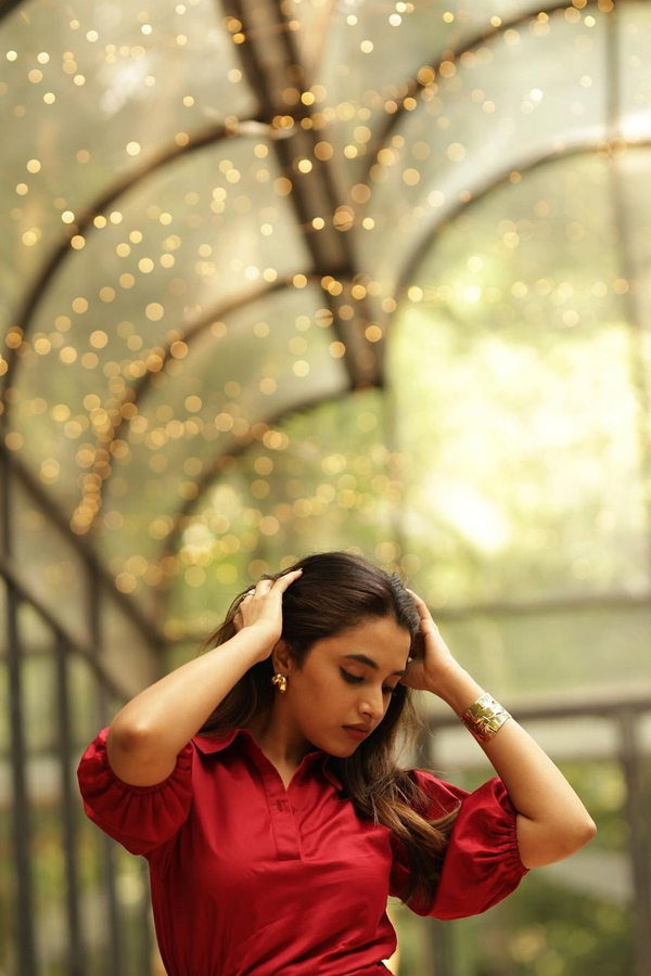 Priyanka-Arul-Mohan-4.jpg 5