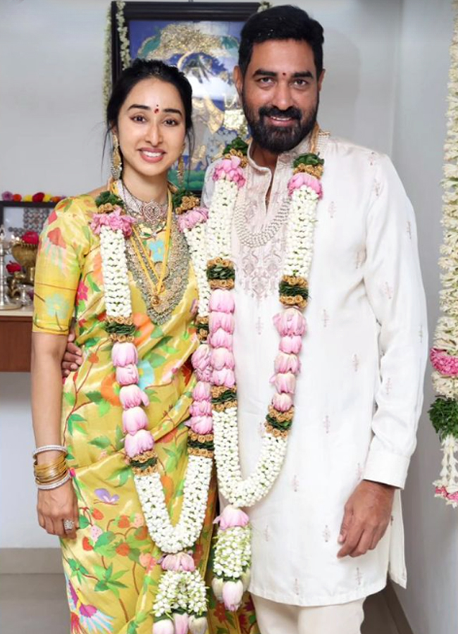 Director_20Krish_202nd_20marriage1.jpg 2