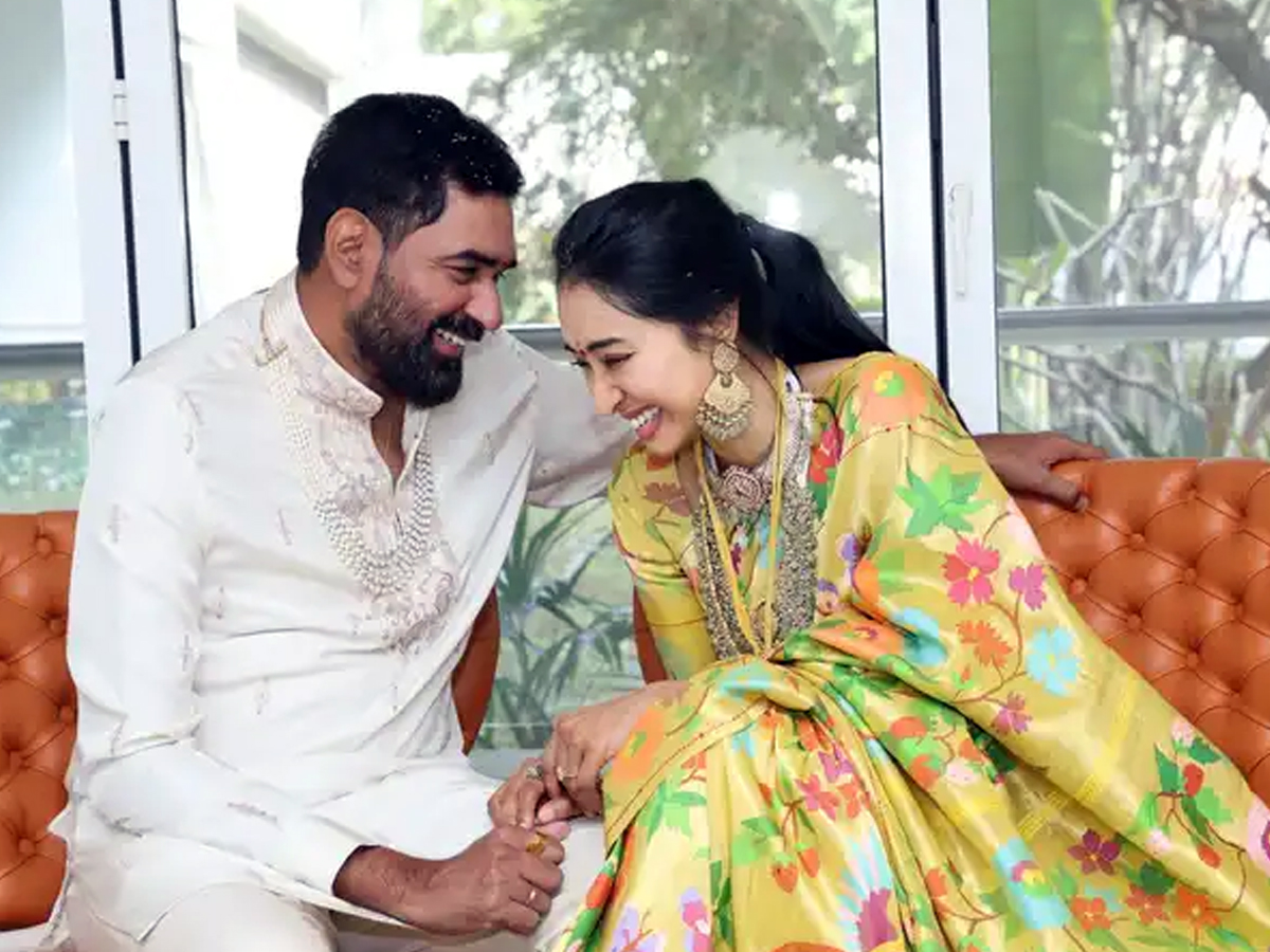Director_20Krish_202nd_20marriage8.jpg 9