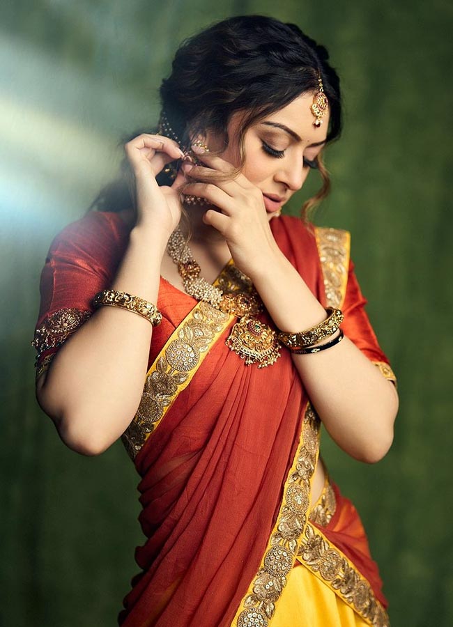 Hansika_20photos15.jpg 16
