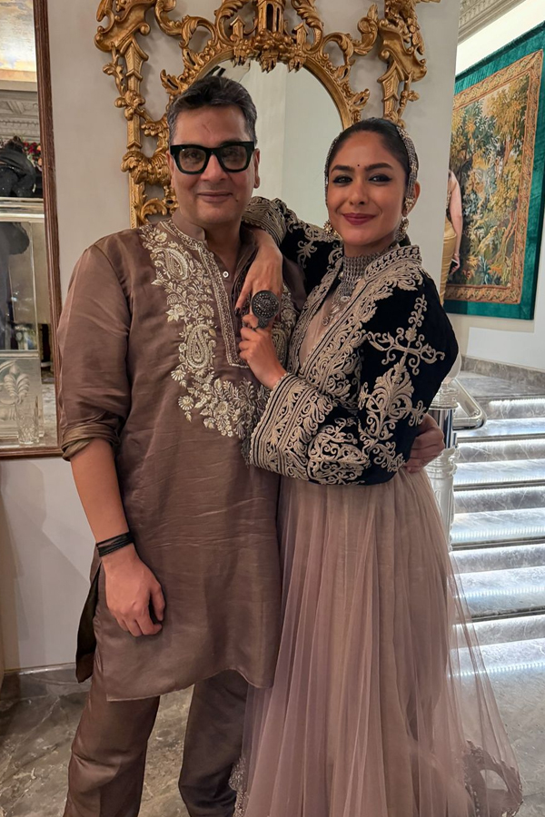 Mrunal-Thakur-12.jpg 13