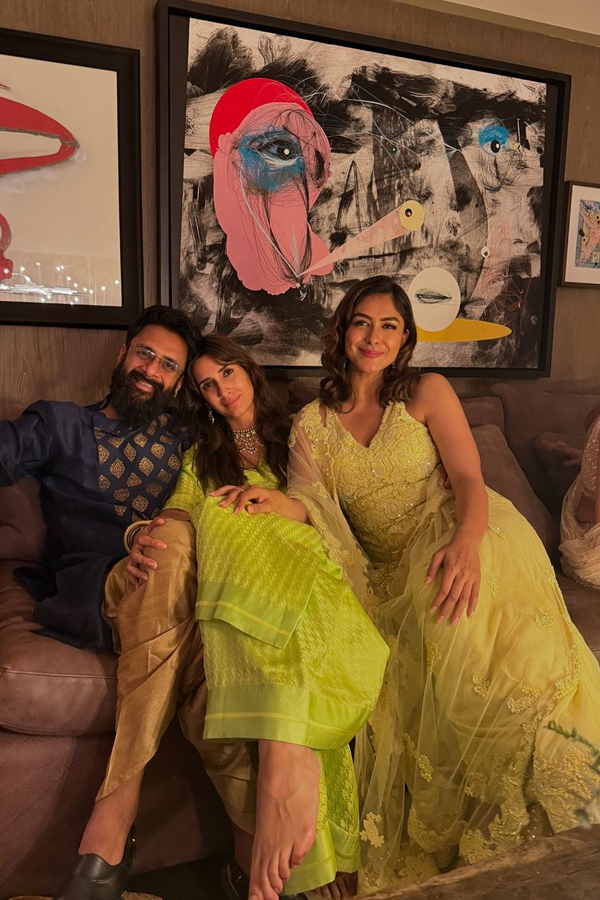 Mrunal-Thakur-13.jpg 14