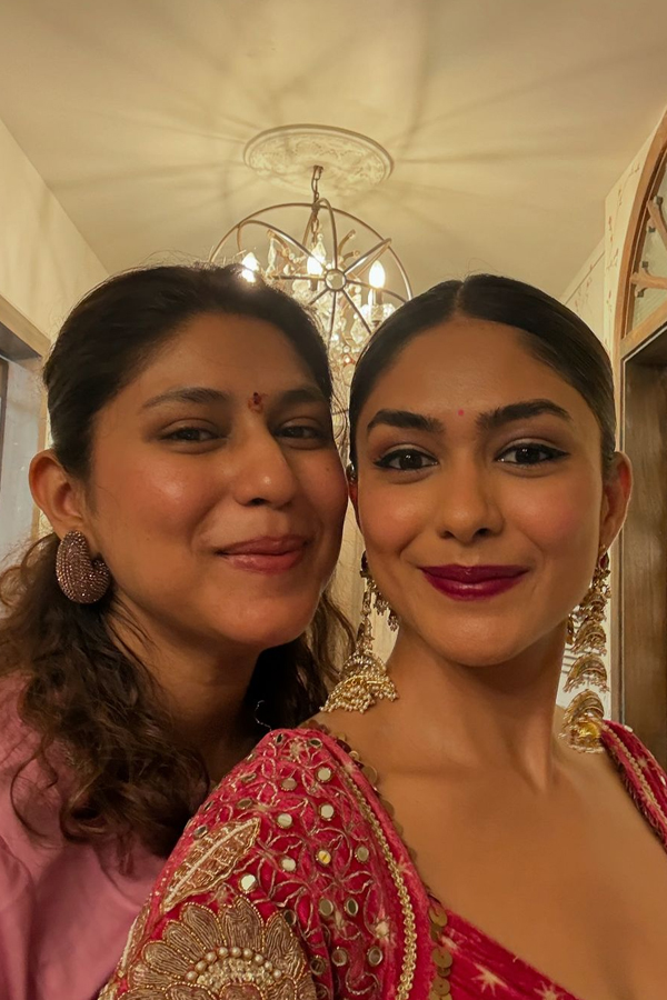 Mrunal-Thakur-14.jpg 15