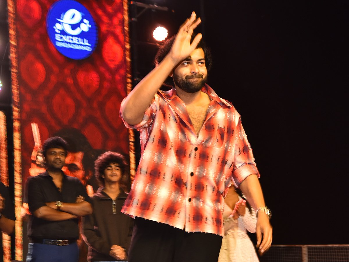 Varun_20Tej_20Matka_20Pre_20Release_20Event_20Photos__20_2811_29.jpg 11