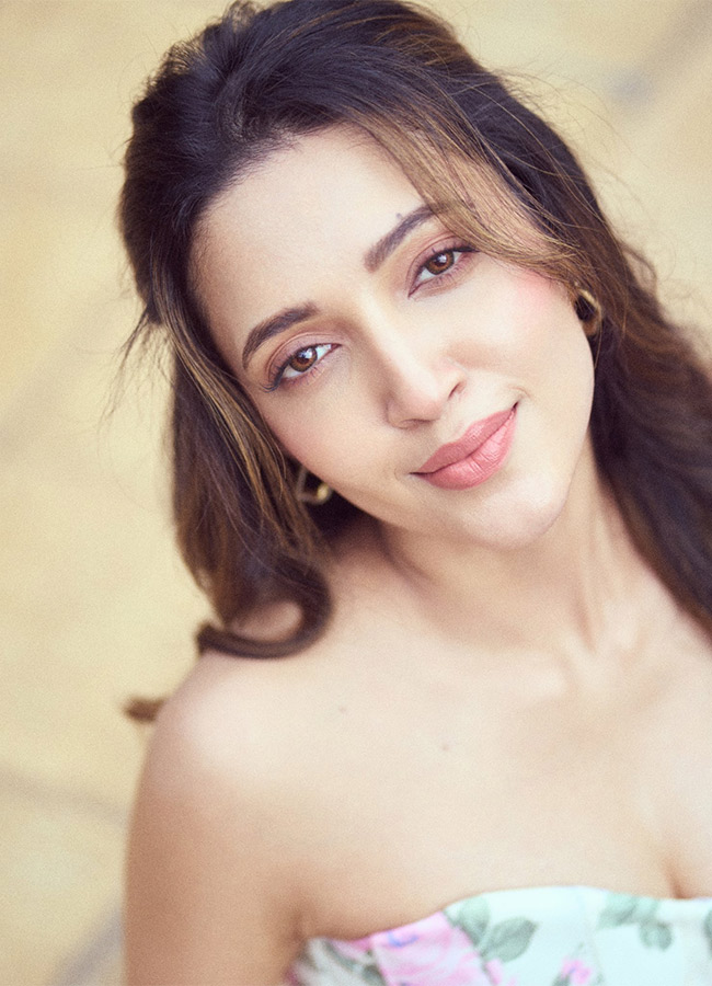 Actress_20Neha_20Shetty_20Hot_20Photos_20Viral_12.jpg 12