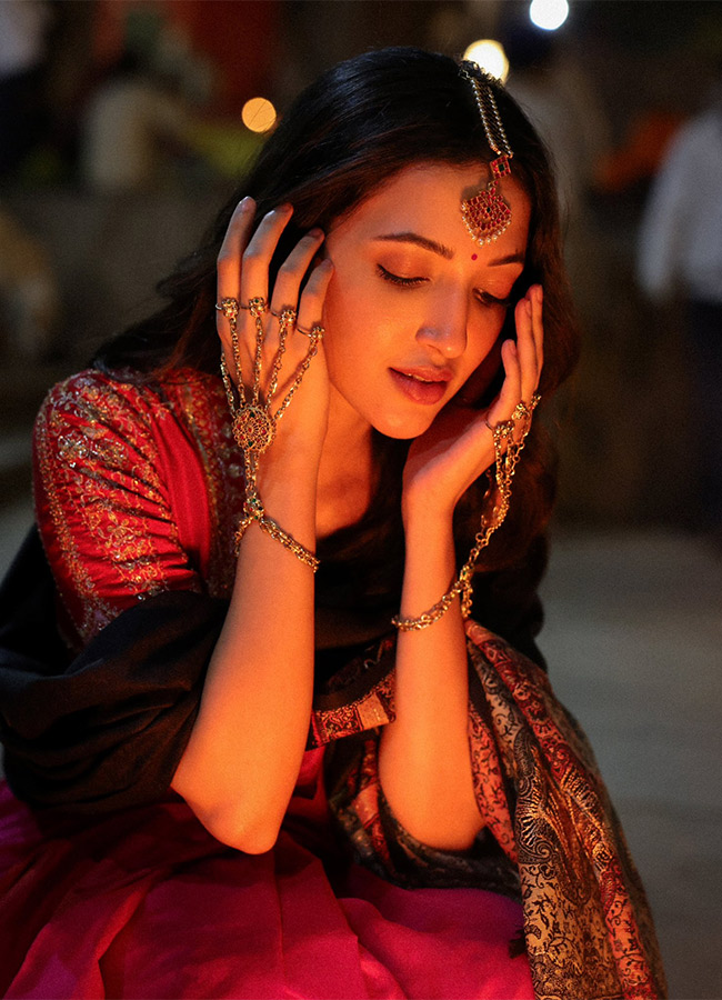 Actress_20Neha_20Shetty_20Hot_20Photos_20Viral_9.jpg 9