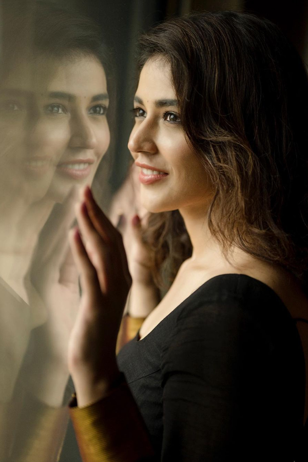 Priyanka-Jawalkar-20.jpg 21