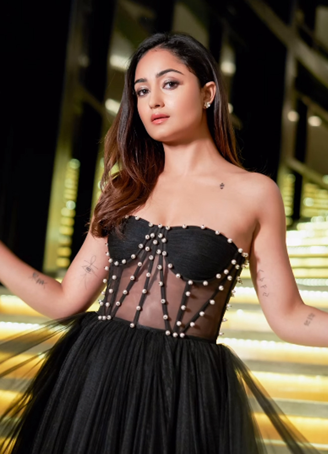 Tridha_20chowdary17.jpg 18