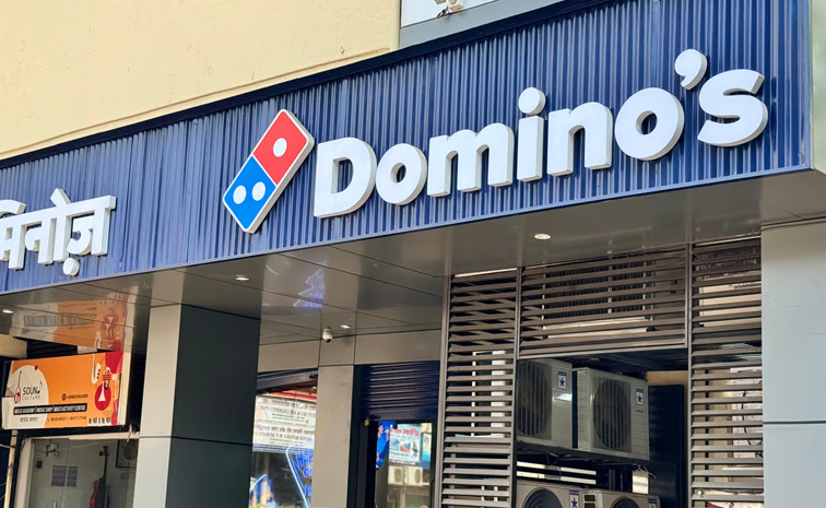 dominos.jpg