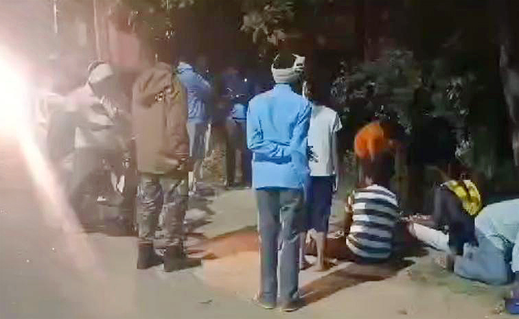 road-accident-at-peddapalli.jpg