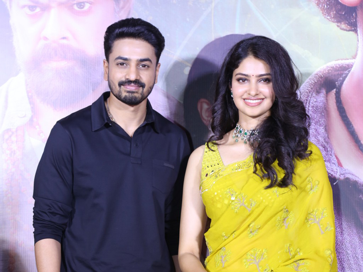 Devaki_20Nandana_20Vasudeva_20Trailer_20Launch_20Event_20Photos__20_281_29.jpg 1