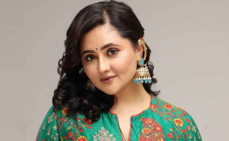 rashmidesai.jpg