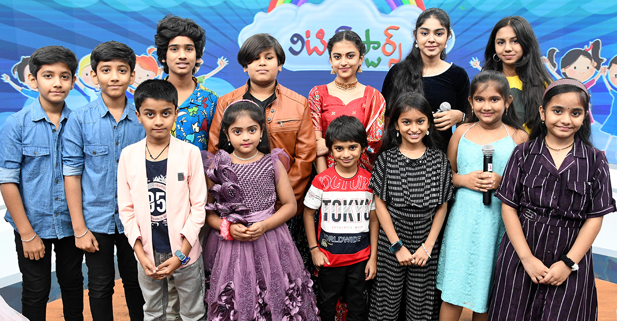 Children_26_23039_3Bs_20Day_20Special_20_20Sakshi_20Little_20Stars_20at_20Sakshi_20Tv_9_0.jpg 8