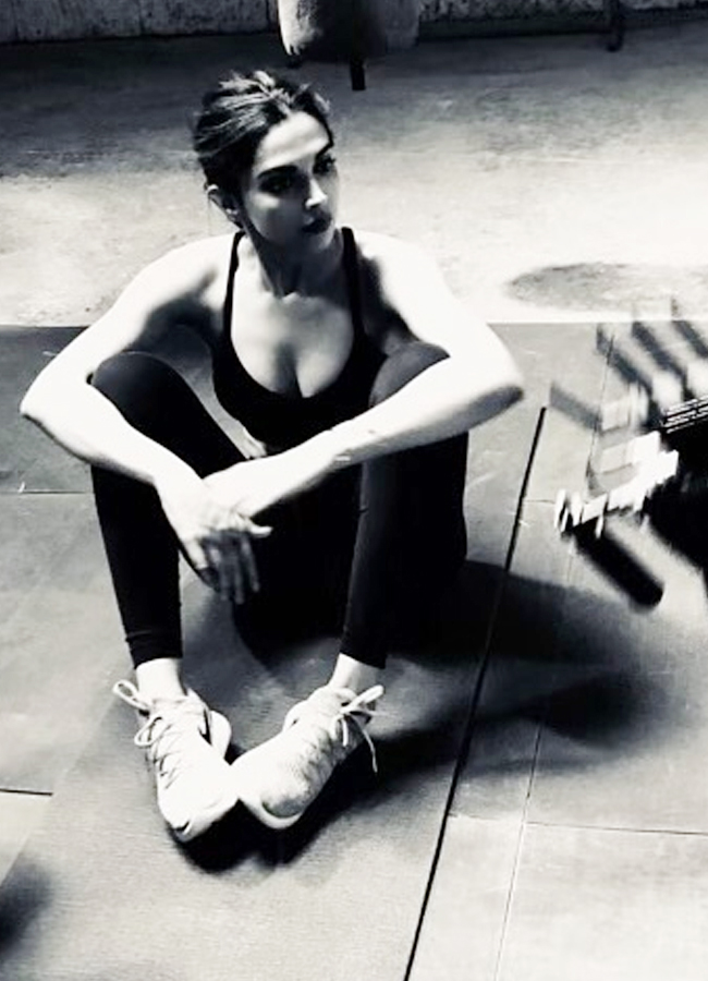 Deepika_20padukone10.jpg 11