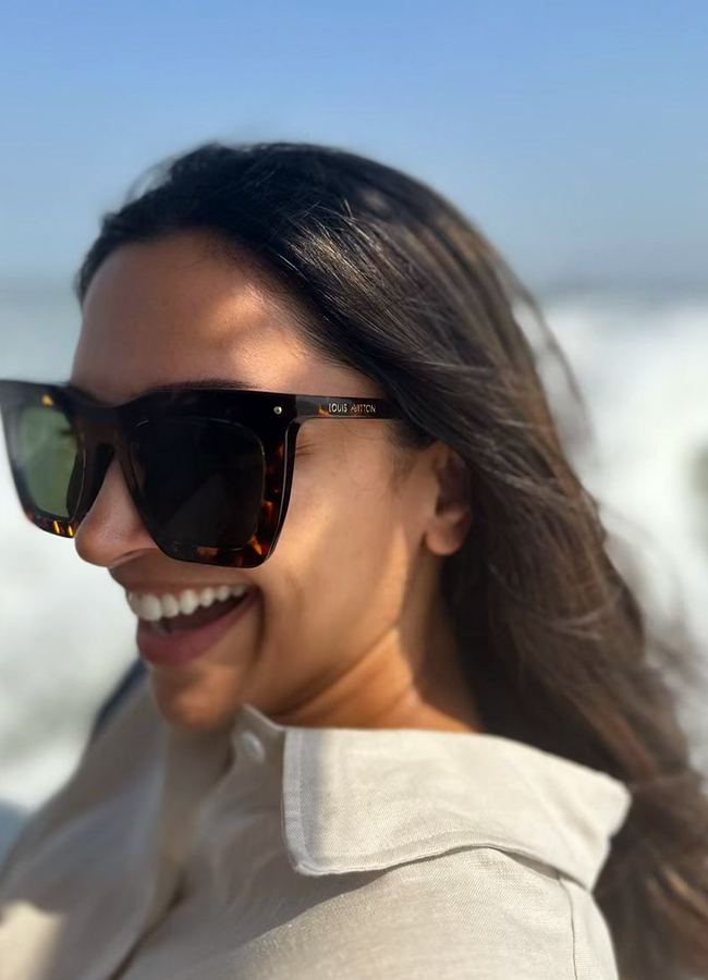 Deepika_20padukone2.jpg 3
