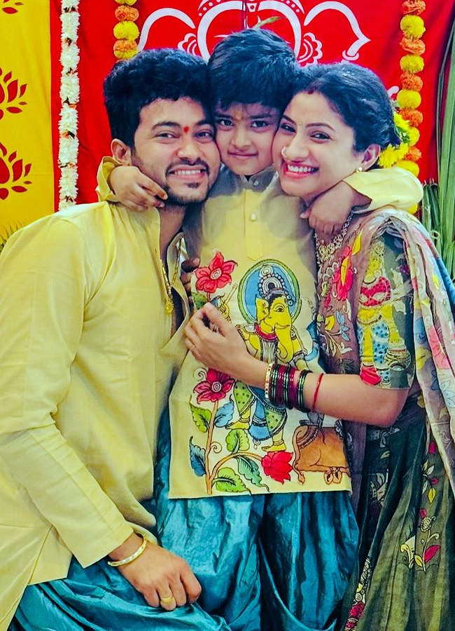 Serial_20actress_20celebration17.jpg 18
