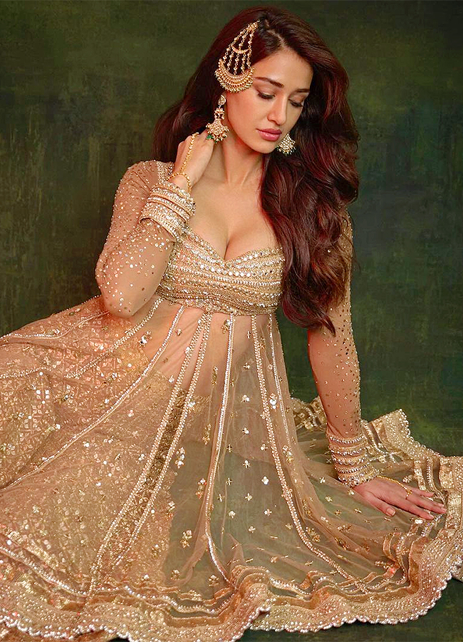 actress_20disha_20patani_20hot_20hd_20photos_15.jpg 15