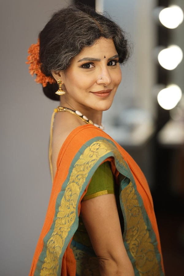 Bigg-Boss_Ashu-Reddy-10.jpg 11